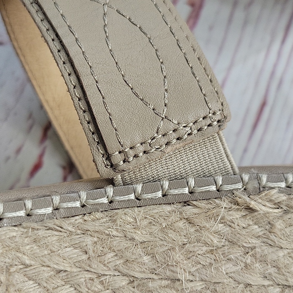 Frye Women's Beige Leather Espadrille Wedges Size 8 - Picture 7 of 9